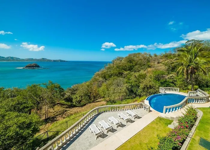 Hébergement de vacances Oceanfront Infinity Pool And Sunset Veranda *
